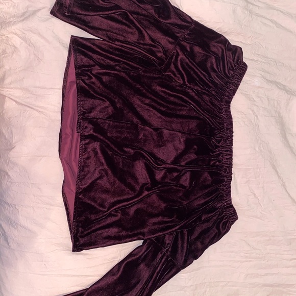 Off the shoulder velvet blouse - Picture 2 of 4